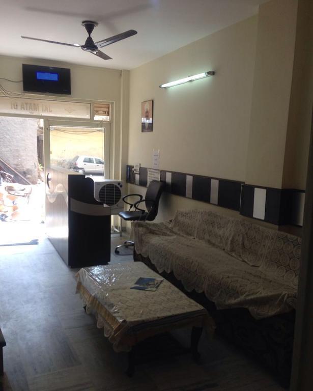 Oyo 28179 Ambay Guest House Jalandhar Exterior foto
