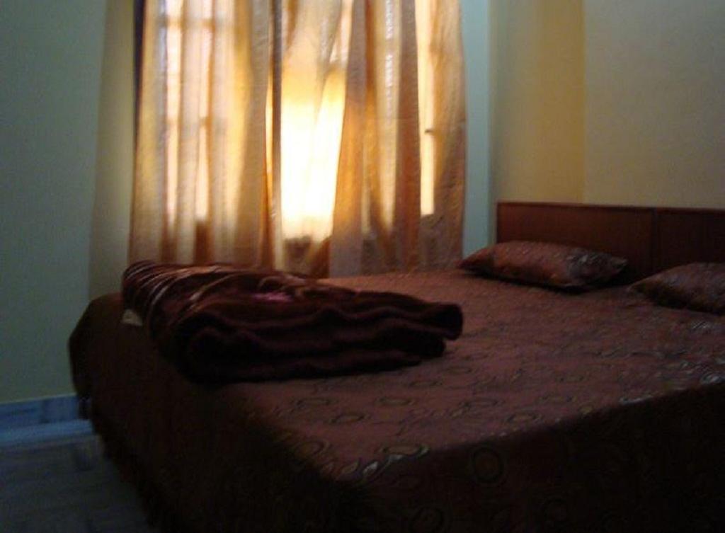 Oyo 28179 Ambay Guest House Jalandhar Exterior foto