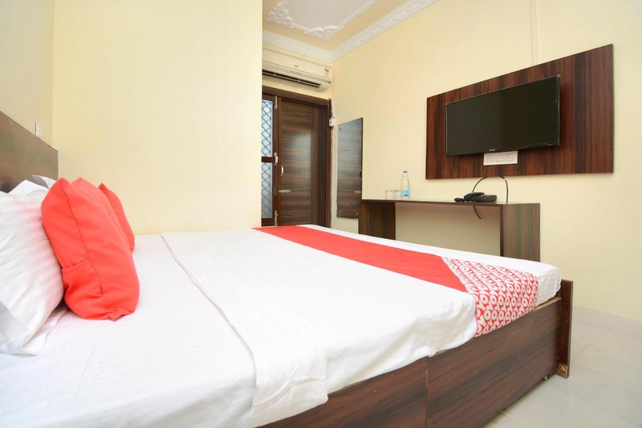 Oyo 28179 Ambay Guest House Jalandhar Exterior foto