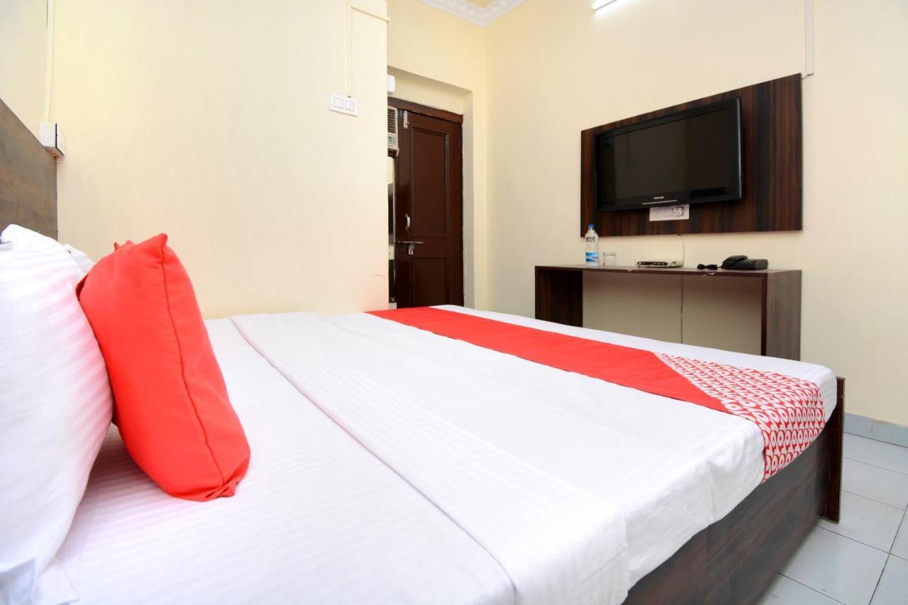 Oyo 28179 Ambay Guest House Jalandhar Exterior foto