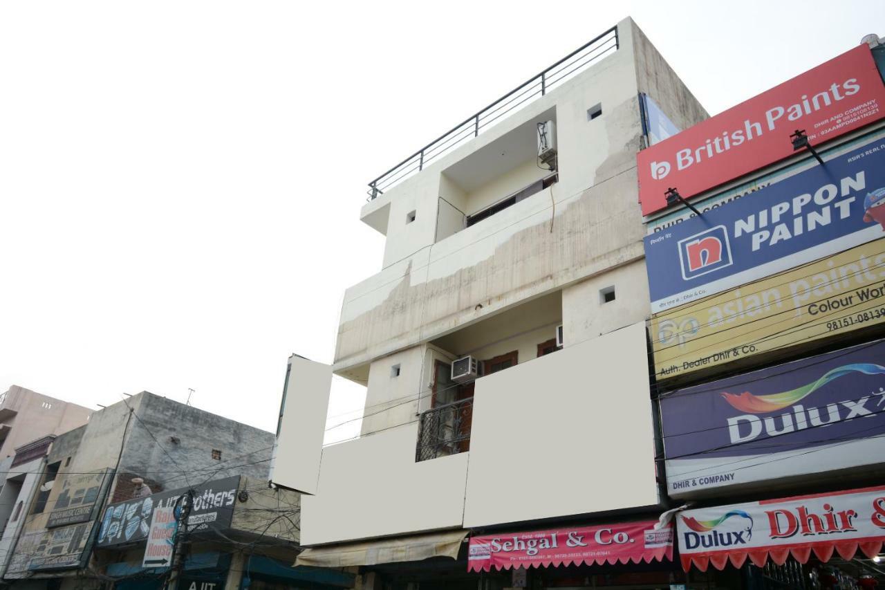 Oyo 28179 Ambay Guest House Jalandhar Exterior foto