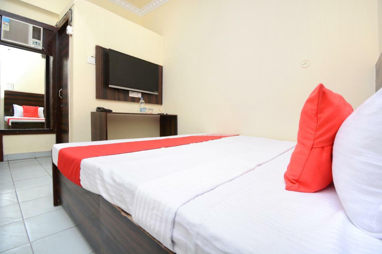 Oyo 28179 Ambay Guest House Jalandhar Exterior foto